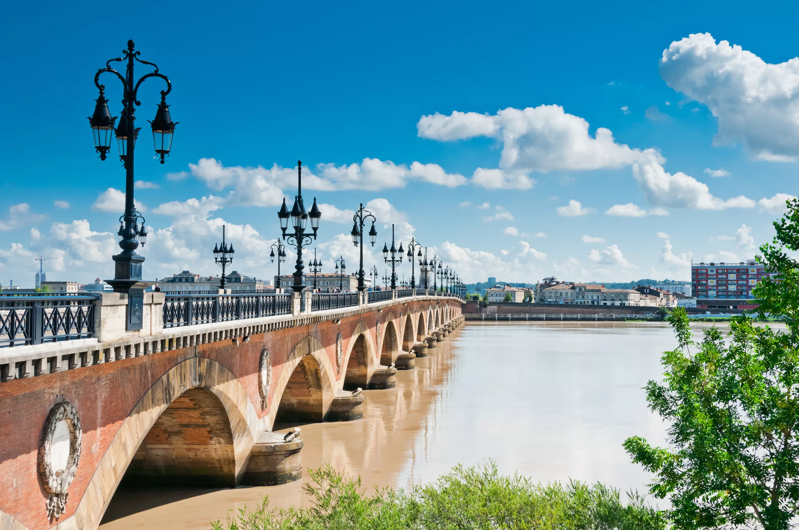 Studio meublé à Bordeaux : notre guide pour louer en 2025
